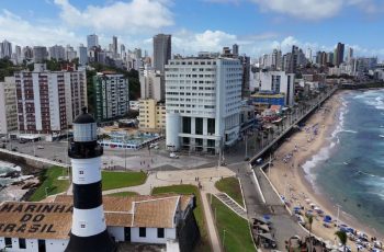 OCDE eleva projeção de alta do PIB do Brasil em 2025, mas vê desaceleração