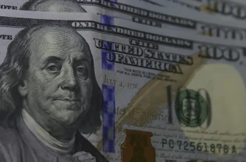 Dólar avança 1,09% e encerra a R$ 5,522, maior valor em meses 9 Dólar avança e atinge maior patamar em meses; bolsa recua