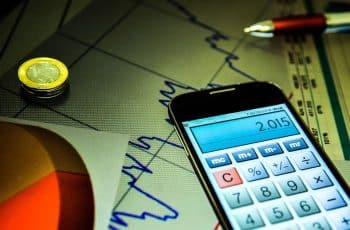 IBGE divulga PIB do 3º trimestre; previsão é de desaceleração