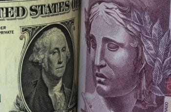 Dólar encerra o dia em baixa a R$ 5,33 com foco nas eleições de 2026