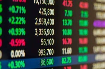 Ibovespa Fecha em Alta com Política e Inflação no Radar