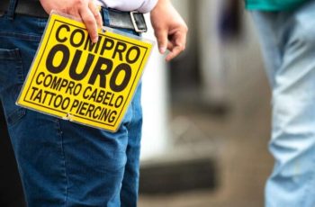 Valor do ouro chega a níveis surpreendentes; saiba se está na hora de vender seu colar, anel e outros