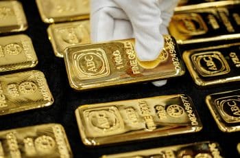 Ouro fecha em queda, em meio à realização de lucros e arrefecimento de tensão Irã-EUA