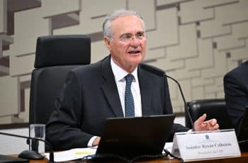Cigarro eletrônico e passe livre estão entre 100 projetos prontos para votação na CAE — Senado Notícias