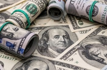 Câmbio: Dólar fecha em queda com melhora do cenário externo