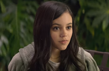 'You' Season 5 Receives Mixed Reviews Despite Over 305 Million Streaming Hours 9 This Netflix Thriller’s Final Season Clocked 308M+ Hours Despite Its Lowest-Ever Audience RT Score