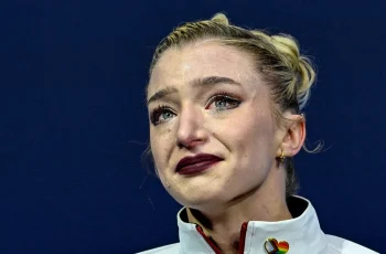 Alysa Liu termina em terceiro lugar e Amber Glenn enfrenta dificuldades na competição de patinação artística feminina em Milão 9 The 'Blade Angels' take the ice