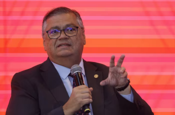 Supremo Tribunal Federal autoriza exploração mineral em terras indígenas do povo Cinta Larga com controle comunitário e exigências ambientais 4 Flávio Dino autoriza mineração sob controle indígena em terras demarcadas e cobra lei do Congresso