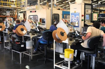 Taxa de desemprego em São Paulo atinge 5% em 2025, o menor nível em 13 anos, segundo IBGE 5 São Paulo registra menor desemprego em 13 anos; veja o que está por trás do avanço - Times Brasil