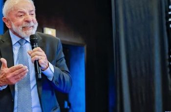 Crescimento do PIB brasileiro se destaca pelo terceiro ano consecutivo, afirma governo Lula 6 Lula diz ao Congresso que Brasil encerra 2025 mais forte, com PIB em alta e dólar em queda