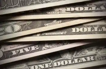 Dólar avança 0,57% e encerra a semana cotado a R$ 5,229 1 Dólar fecha em alta e Bolsa cai após dados de inflação nos Estados Unidos e balanço da Vale