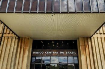 Banco Central registra prejuízo de R$ 119,97 bilhões em 2025 após queda do dólar
