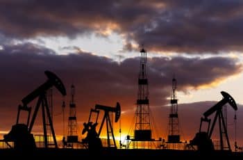 Petroleiras caem na Bolsa com recuo de mais de 4% do Brent