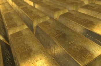 Ouro fecha em forte alta com possível Fed brando e guerra mais rápida
