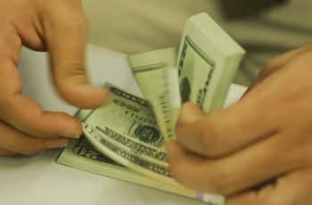 Dólar fecha estável após decisão de juros do Fed, com mercado ainda à espera do Copom