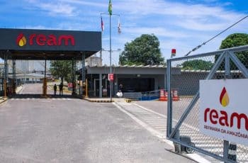 Refinaria de Manaus reduz preço da gasolina após três aumentos seguidos
