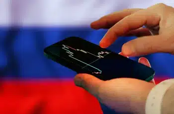 Rússia impõe restrições severas ao comércio de criptomoedas com nova legislação que limita transações a 300.000 rublos por ano. 3 A Rússia fecha as portas ao mercado de criptomoedas