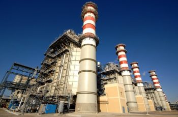 Preço do barril de Brent cai quase 5% e fica abaixo dos 100 dólares