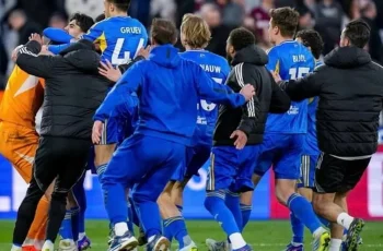 Lucas Perri brilha e garante classificação do Leeds United na Copa da Inglaterra com defesas decisivas contra o West Ham 3 Time do Pumas perfilado antes de encarar o Chivas (Foto: Reprodução Instagram Pumas)