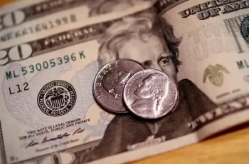 Dólar recua 0,19% e fecha a R$ 4,97 em meio a tensões geopolíticas entre EUA e Irã 6 Dólar fecha estável com tensão entre EUA e Irã