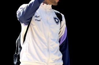Botafogo oferece Barboza ao Cruzeiro antes de fechar com o Palmeiras