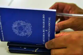 Caged registra criação de 255.321 postos de trabalho formais em fevereiro de 2026, mas queda de 42% em relação ao ano anterior 2 Caged: Brasil gerou mais de 255 mil empregos formais em fevereiro