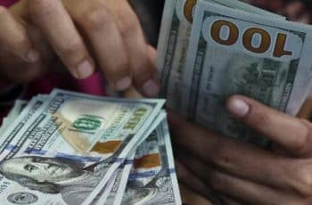 Dólar em R$ 4,98: entenda os impactos da inflação e Copom