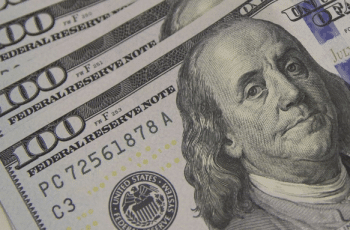 Dólar cai a R$ 5,10 com trégua EUA-Irã; Ibovespa bate recorde