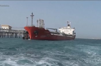 Petroleiros chineses ignoram bloqueio americano e atravessam o Estreito de Ormuz 5 Trump bloqueia estreito do petróleo, mas navios chineses passam mesmo assim