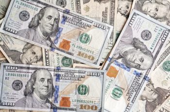 Dólar fecha estável a R$ 5,15 com tensão no Irã