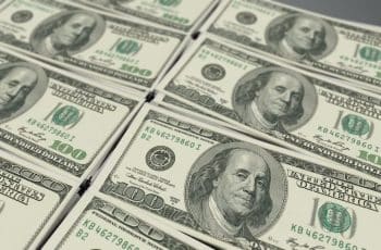 Dólar volta aos R$ 5 em linha com exterior com aumento da tensão no Oriente Médio - Times Brasil