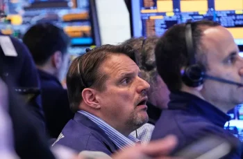 Petróleo Brent encerra em US$ 110,80, com alta de 1,4% após tensões no Golfo Pérsico 9 Preços do petróleo continuam oscilando, assim como as ações em todo o mundo. :: Tribuna do Agreste