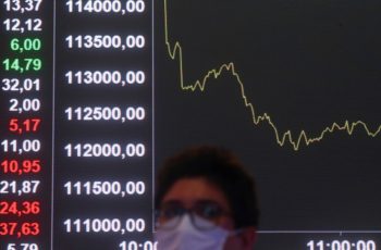 Dólar avança 0,24% e encerra cotado a R$ 5,0453 5 Bolsa tem pior mês desde 2023, e dólar sobe 1,82% em maio