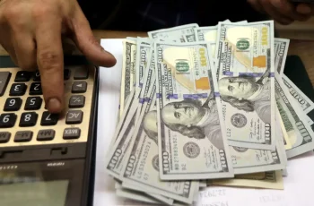 Dólar encerra o dia em alta de 2,31%, cotado a R$ 5,009, maior valor desde 10 de abril 10 2022 02 10t121137z 1 Lynxmpei190mo Rtroptp 4 Dolar Abre
