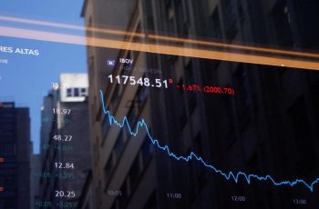 Ibovespa recua 1,52% e fecha a 174.278,86 pontos, menor patamar desde janeiro 12 Ibovespa recua e atinge menor nível desde janeiro