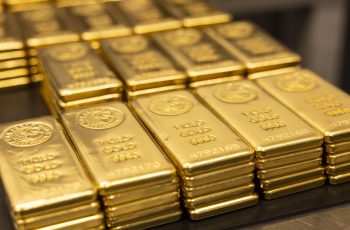 Ouro encerra em queda de 0,09%, cotado a US$ 4.558,00 por onça-troy 1 Ouro fecha em leve queda diante de mais um impasse entre EUA e Irã | Finanças