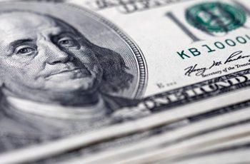 Dólar fecha em alta de 0,1% cotado a R$ 5,2983 12 Dólar fecha em alta após fim da paralisação da máquina pública nos EUA