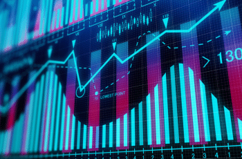 Dólar Fecha no Menor Patamar em Mais de Dois Anos e Ibovespa Sobe
