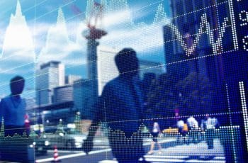 Ibovespa Tem Queda Forte em Dia Cheio de Balanços e Recuo do Petróleo no Exterior