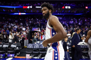 Joel Embiid Enfrenta Dúvidas Sobre Sua Durabilidade Após Temporada de Lesões e Desempenho Irregular 4 Joel Embiid scored 24 points in the Sixers' 144-114 loss to the Knicks in Game 4 of their second-round series.