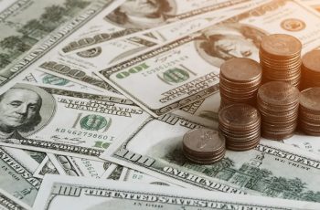 Dólar fecha em alta de 0,25% a R$ 5,6967 nesta quarta-feira (2) 2 Dólar fecha em alta com cautela de investidores antes do anúncio das tarifas de Trump
