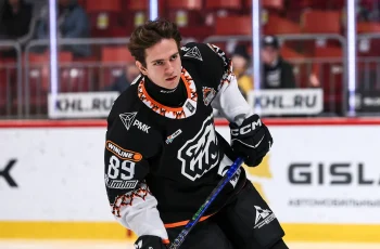 Yaroslav Fedoseyev: Promissor Defensor Russo em Ascensão no Hóquei com Potencial para o Draft da NHL de 2026 1 Yaroslav Fedoseyev HC Traktor Chelyabinsk