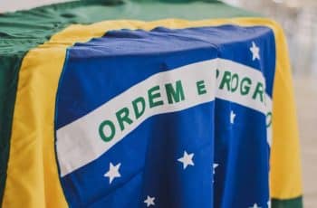 Banco Central do Brasil proíbe liquidação de stablecoins e criptomoedas em pagamentos transfronteiriços