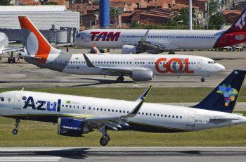 Petróleo dispara e preço do querosene de aviação chega a R$ 6,65 por litro no Brasil 8 Azul, Gol e Latam vão cortar 121 voos por dia em junho para aliviar custo com combustível