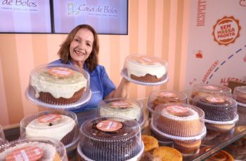 Casa de Bolos é vendida por R$ 200 milhões para AB Mauri Brasil após 15 anos de crescimento e 600 lojas no Brasil 3 Conheça Vó Sônia, Que aos 80 Anos Vendeu Império de Bolos para Dona da Fleischmann