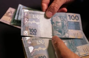 PIB brasileiro cresce 1,1% no primeiro trimestre de 2026, alcançando R$ 3,3 trilhões, segundo IBGE 4 PIB brasileiro cresce 1,1% no primeiro trimestre e chega a R$ 3,3 trilhões