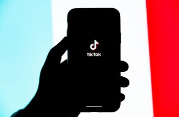 PIB do Brasil pode crescer entre R$ 18,6 bilhões e R$ 37,3 bilhões em 2025 com impacto do TikTok, aponta relatório da LCA Consultoria Econômica 5 TikTok impulsiona economia e pode acrescentar R$ 37,3 bilhões ao PIB nacional