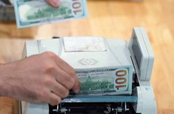 Dólar encerra em alta, cotado a 26.404 dongs/USD após aumento do Banco Central do Vietnã 7 Vietnam.vn - Nền tảng quảng bá Việt Nam