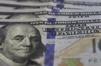 Dólar encerra em alta de 0,89% e fecha a R$ 5,187, maior valor desde março 1 Dólar fecha em alta e atinge maior valor desde março; bolsa sobe 0,52%