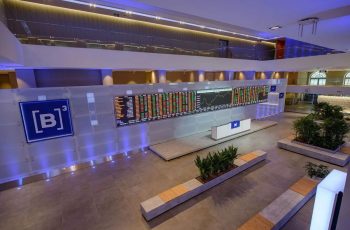 Ibovespa fecha em forte queda de 2,30%, aos 170.196 pontos 9 Ibovespa cai 2,30% e fecha aos 170 mil pontos com aversão ao risco global | Notícias de Campo Grande e MS